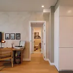 Anzio - 2 Bedrooms And Pool In Avenidas Novas *