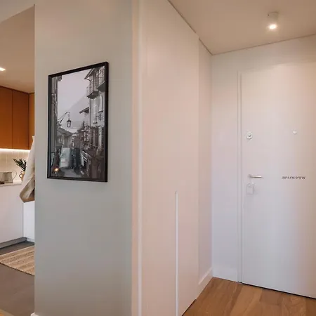 Apartment Anzio - 2 Bedrooms And Pool In Avenidas Novas Lisbon