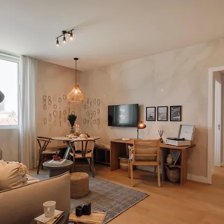 Appartement Anzio - 2 Bedrooms And Pool In Avenidas Novas