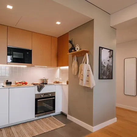 Anzio - 2 Bedrooms And Pool In Avenidas Novas Appartement