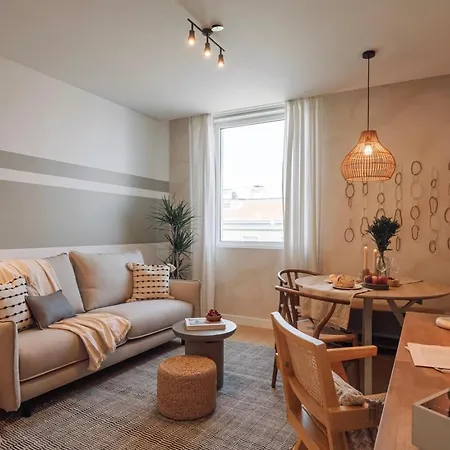 Anzio - 2 Bedrooms And Pool In Avenidas Novas Appartement *
