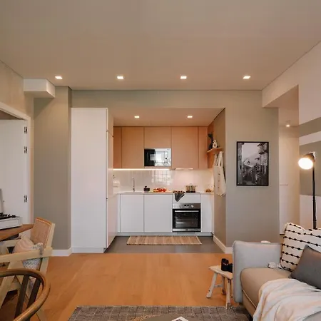 Anzio - 2 Bedrooms And Pool In Avenidas Novas * ליסבון
